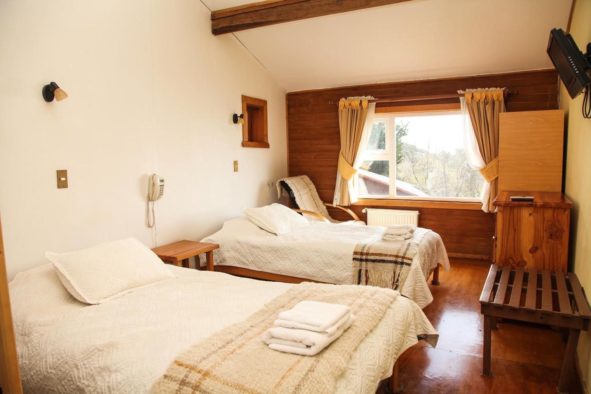 Hotel Faros Del Sur Ancud Esterno foto